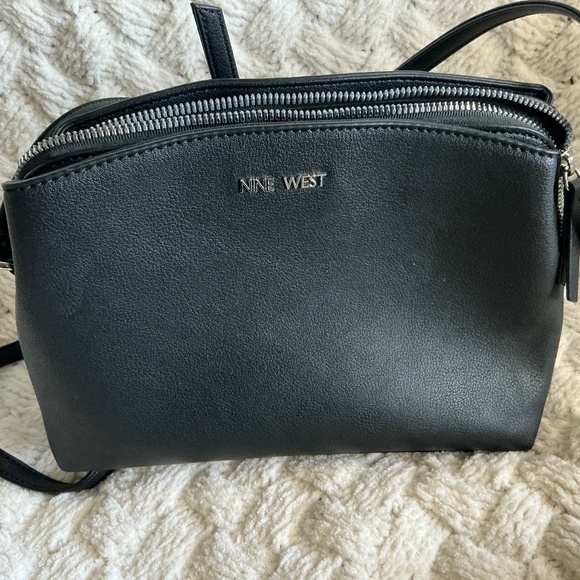 Nine West Handbags - Nine West Crossbody Bag